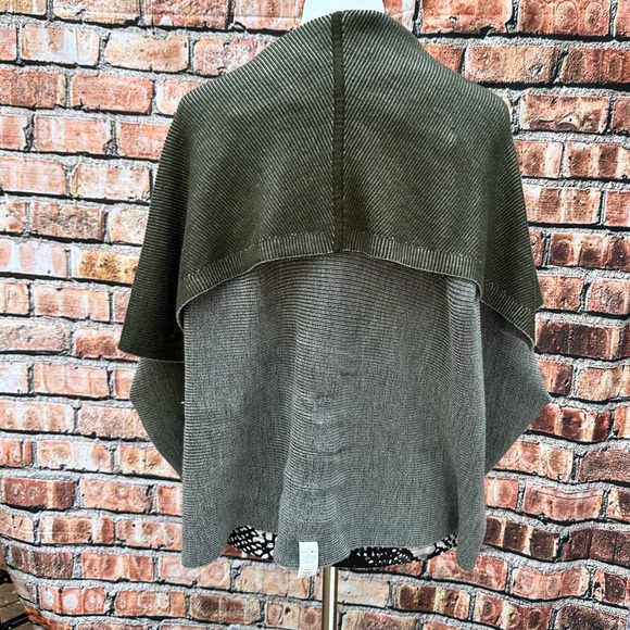 Lululemon Shawl | 4-way Reversible | 100% Merino Wool | One Size | NWOT - Picture 9 of 15